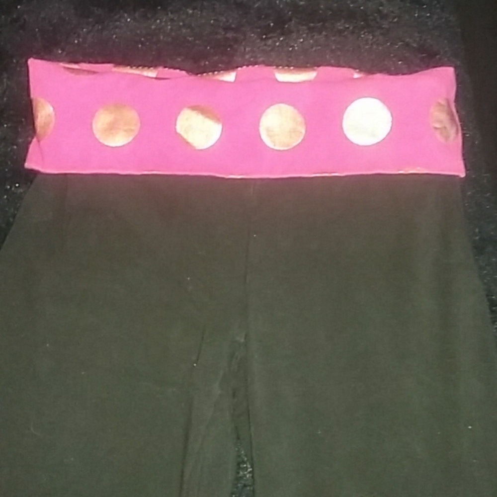 Victoria's Secret pink yoga cropped capris